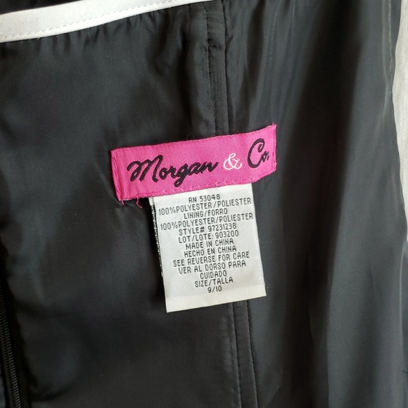 2000's Halter Fit and Flare Dress with Tulle and Laser Cut Hem Detail - Picture 9 of 11